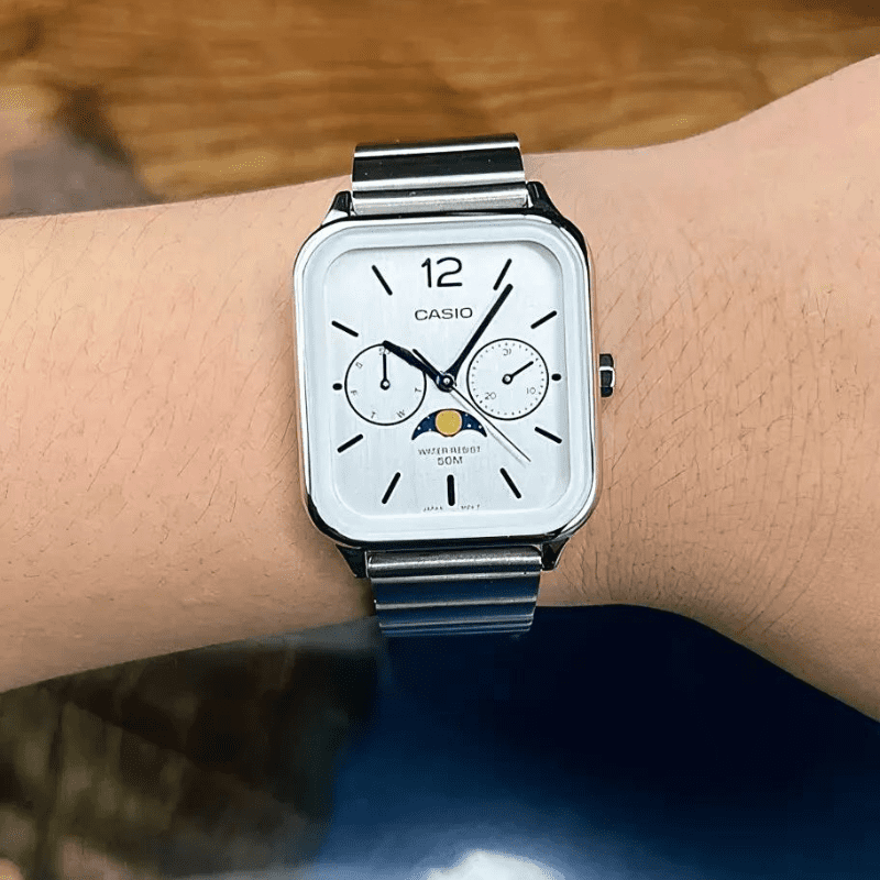 Relógio Fundo Branco Masculino Casio Vintage Lunar