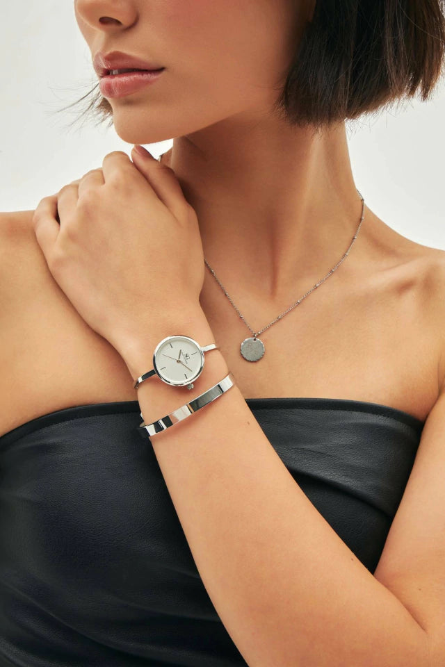 Relógio Minimalista Feminino Bracelete Prata